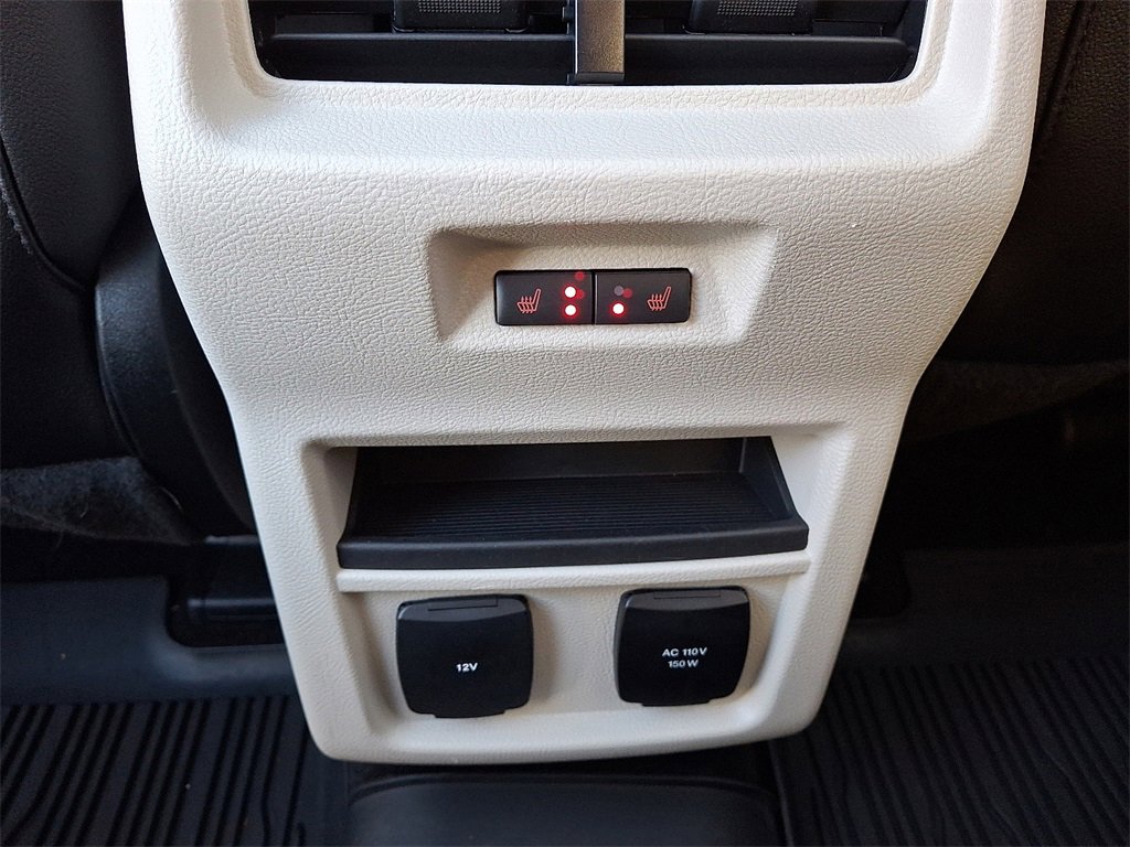 Used 2019 Ford Edge Titanium w/ Equipment Group 301A image 14