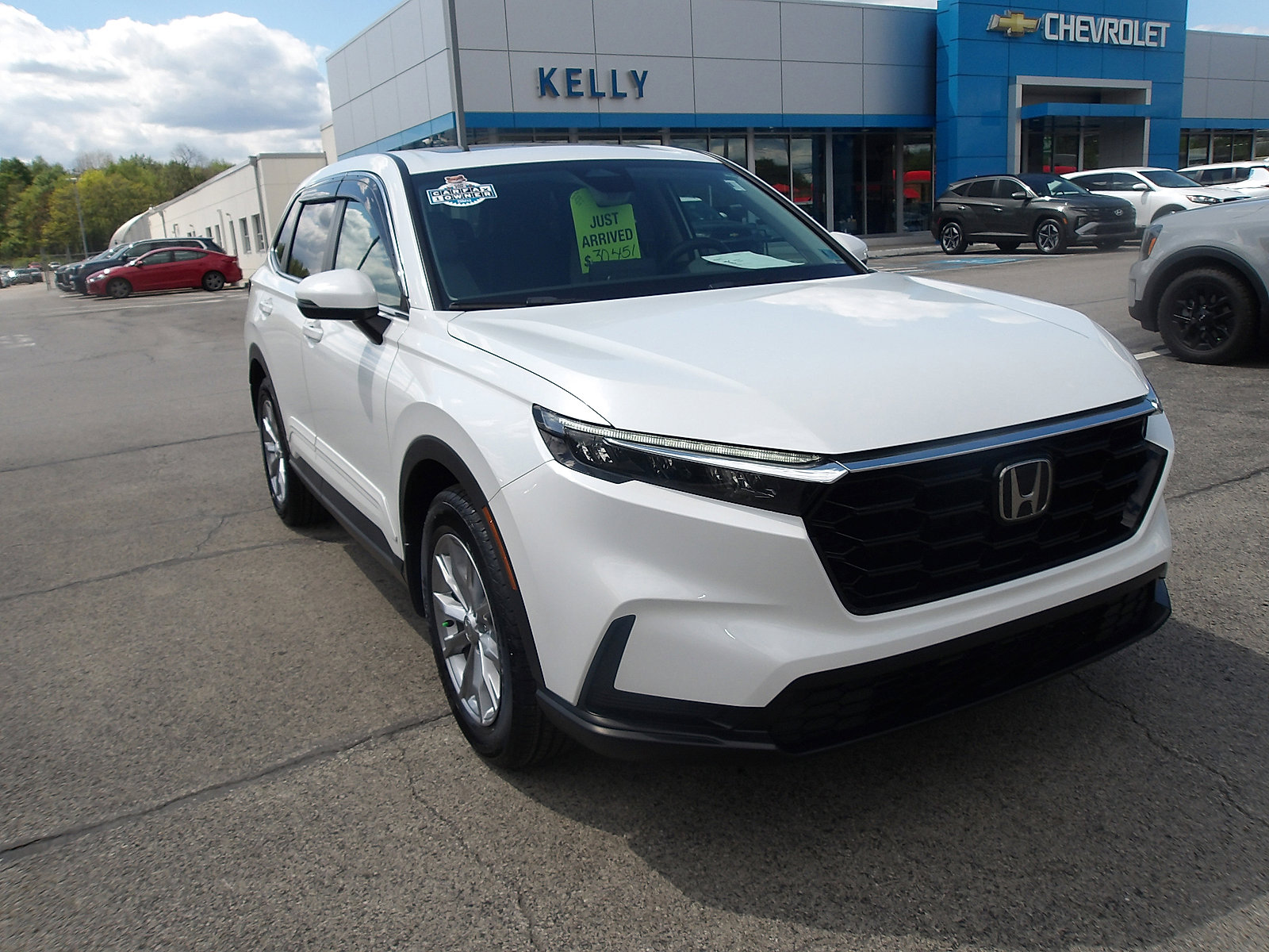 Used 2023 Honda CR-V EX image 1