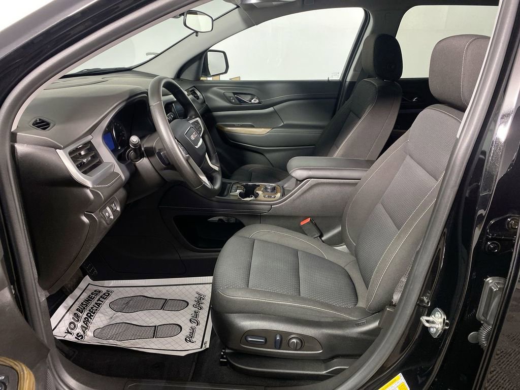 Used 2023 GMC Acadia SLE w/ Driver Convenience Package image 11