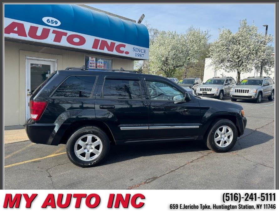 Used 2010 Jeep Grand Cherokee Laredo AWD/4WD image 3