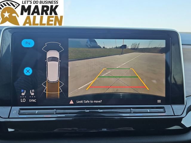 Used 2025 Volkswagen Atlas SE image 14