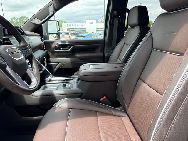 New 2026 GMC Sierra 2500 Denali w/ Denali Reserve Package AWD/4WD image 5