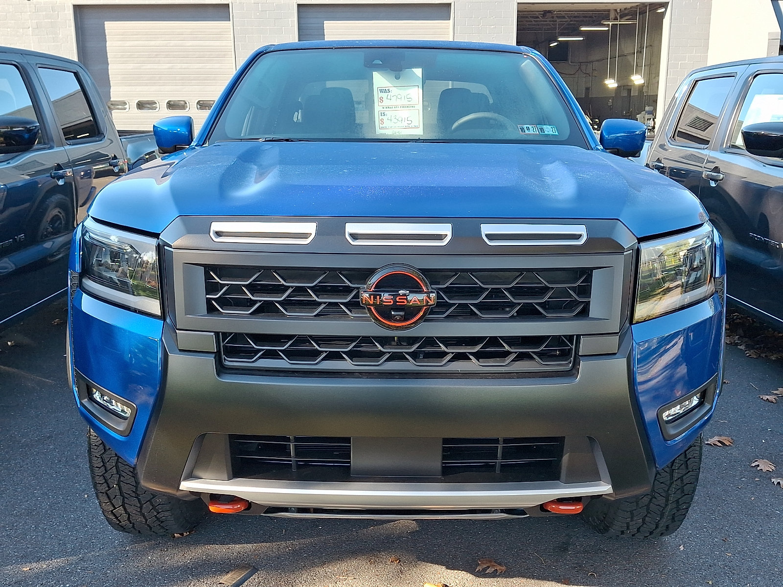 New 2027 Nissan Frontier PRO-4X w/ Pro Convenience Package AWD/4WD image 2