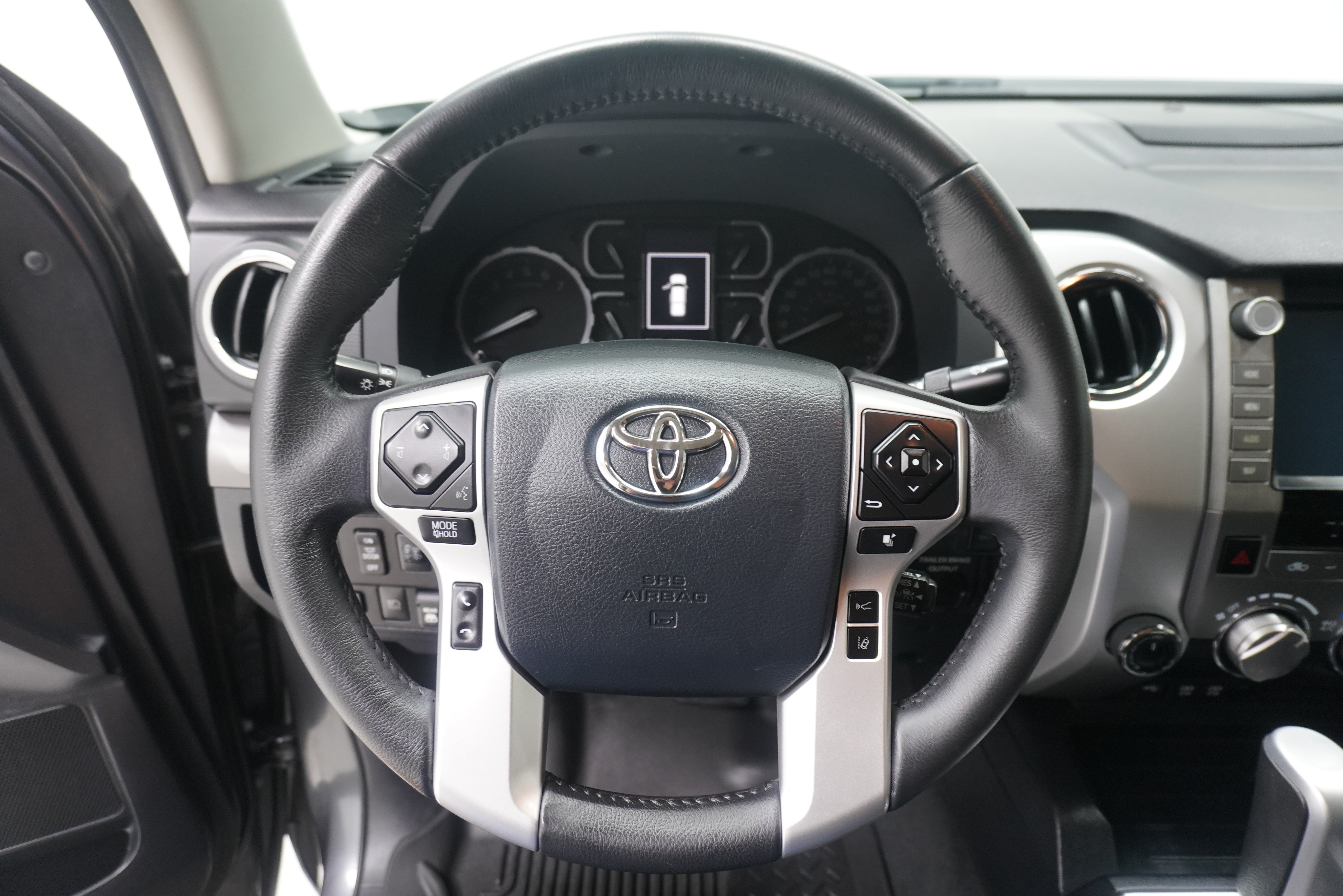 Used 2020 Toyota Tundra SR5 w/ SR5 Leather Package AWD/4WD image 16