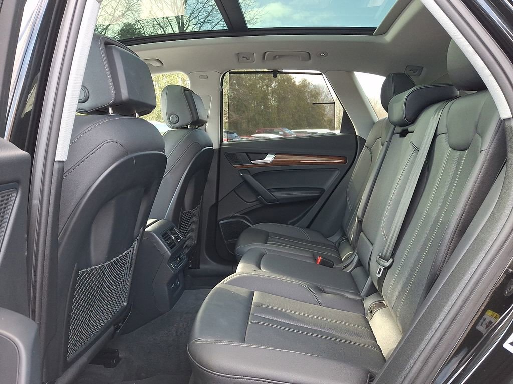 Used 2023 Audi Q5 2.0T Prestige w/ Prestige Package image 11