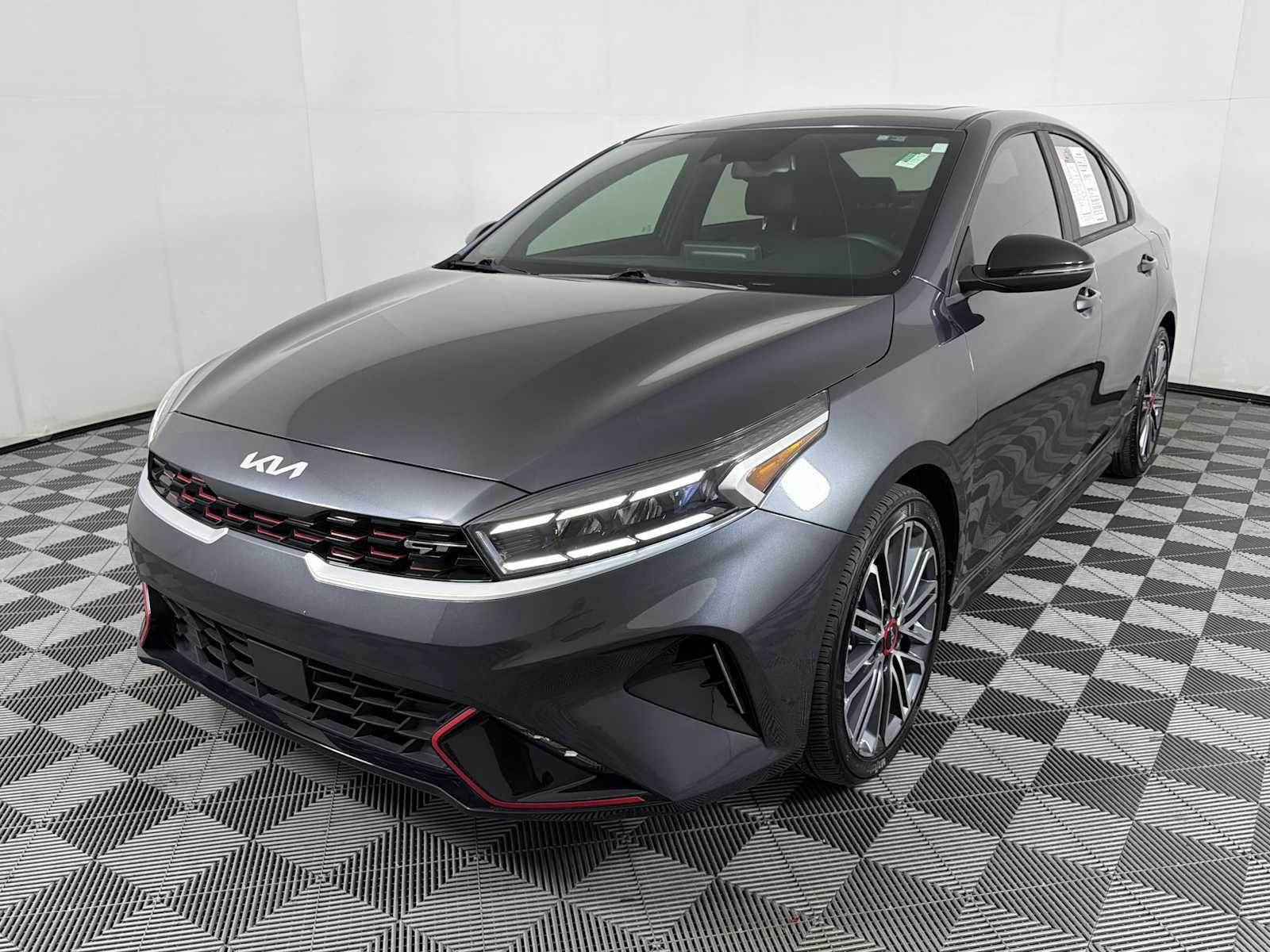 Used 2023 Kia Forte GT w/ GT2 Package image 3