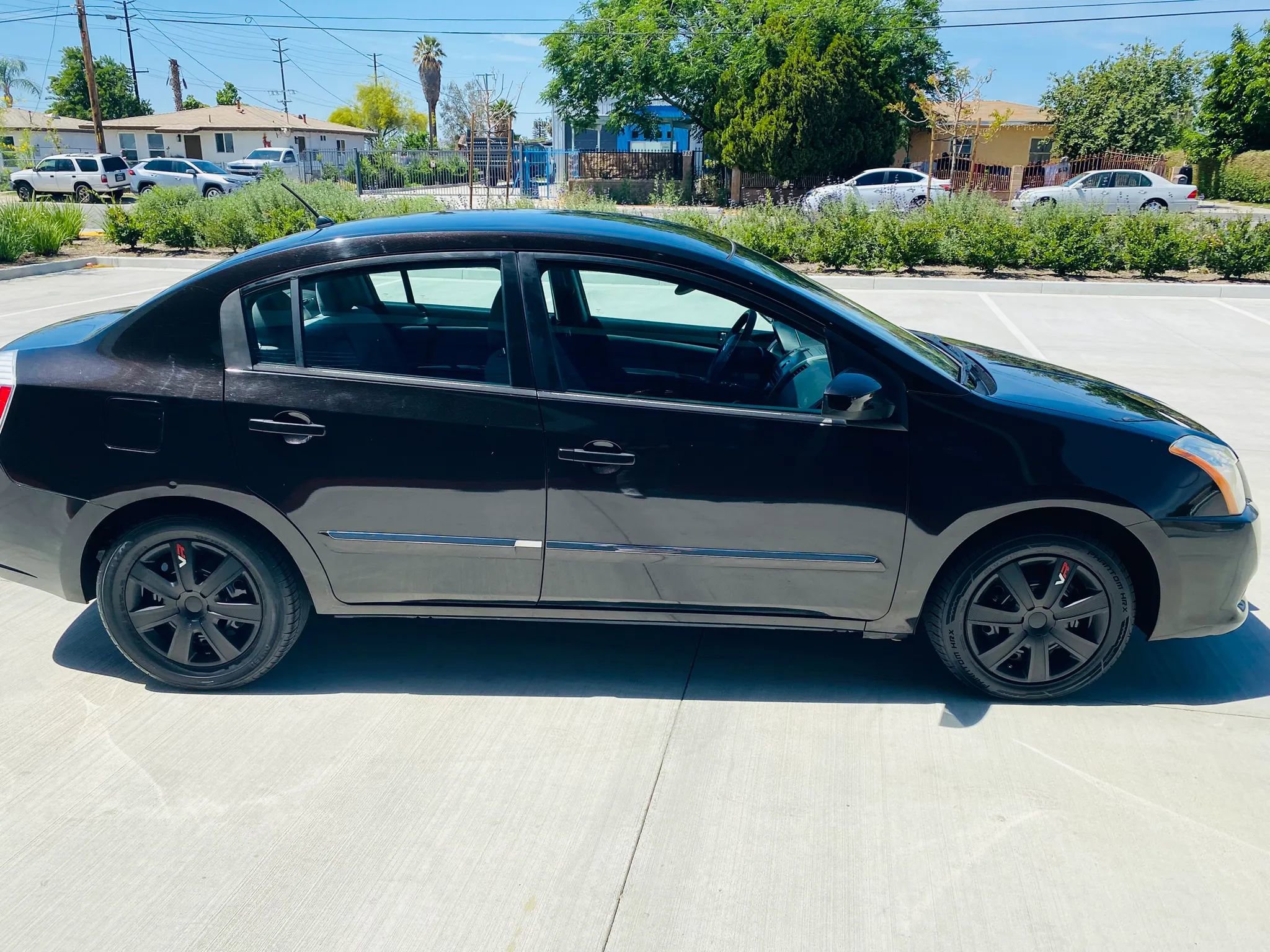 Used 2010 Nissan Sentra 2.0 S FWD image 31