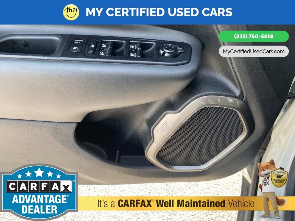 Used 2023 Jeep Renegade Latitude AWD/4WD image 13