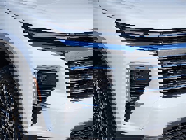 New 2026 Chevrolet Traverse LT w/ Enhanced Driving Package image 9