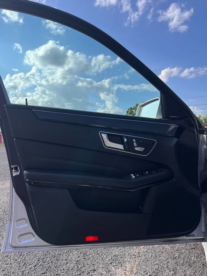 Used 2015 Mercedes-Benz E 350 Sedan image 12