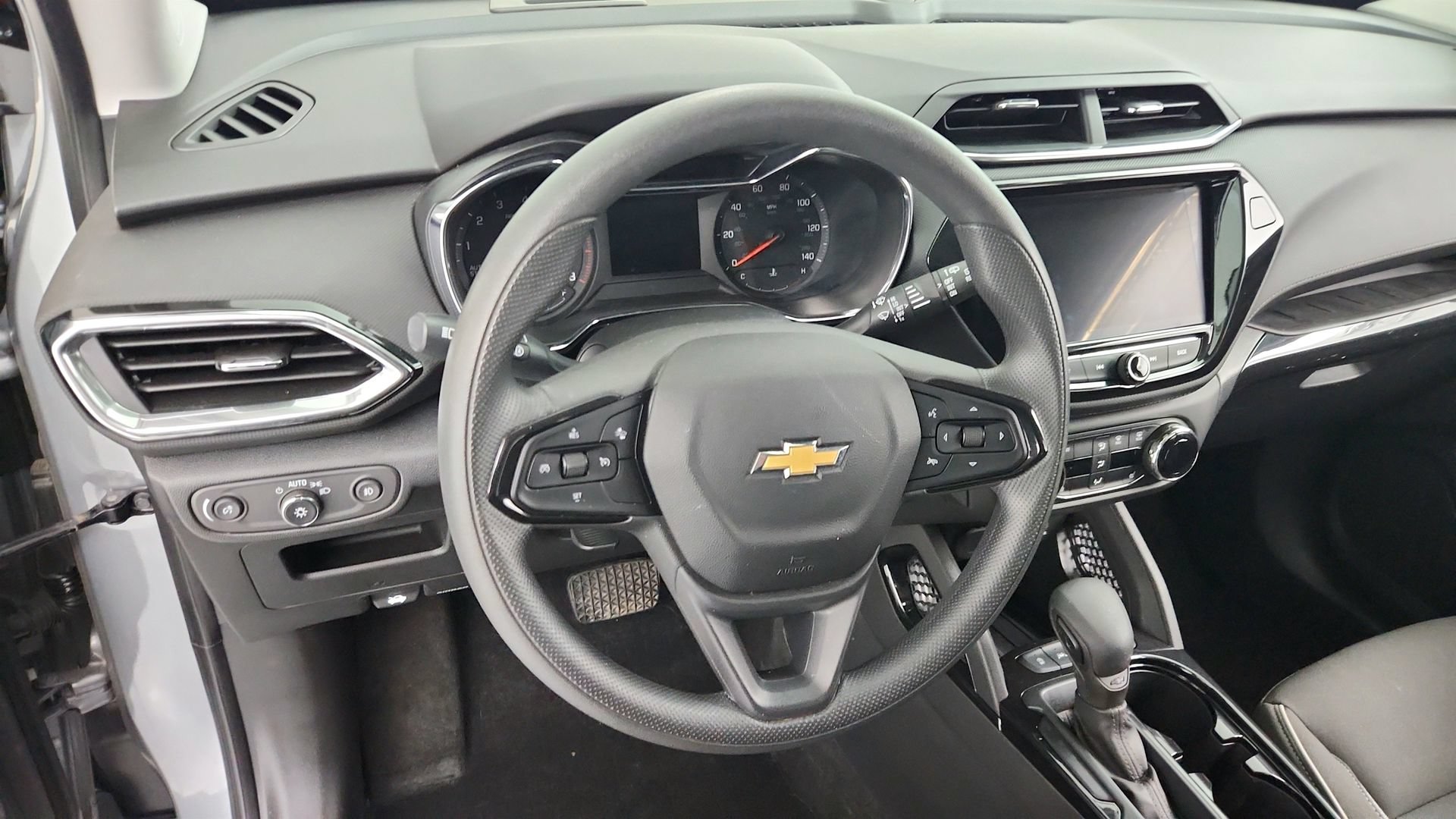Certified 2023 Chevrolet TrailBlazer LT w/ Convenience Package AWD/4WD image 18