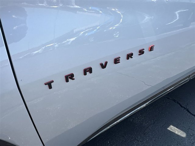 Certified 2022 Chevrolet Traverse Premier w/ Redline Edition FWD image 32