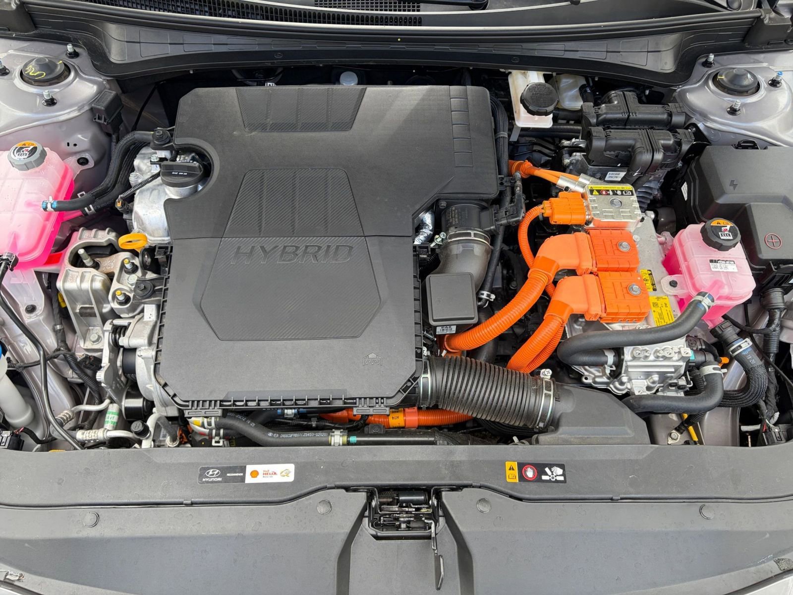 Used 2025 Hyundai Elantra Limited FWD image 34