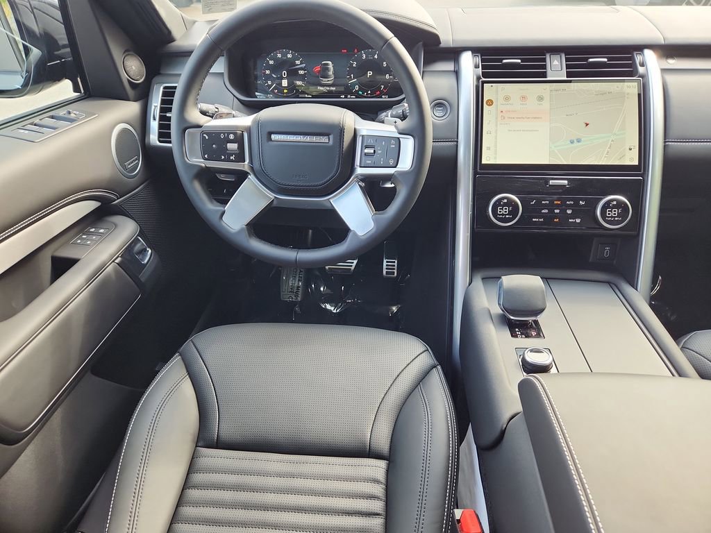 New 2026 Land Rover Discovery Limited Edition image 4