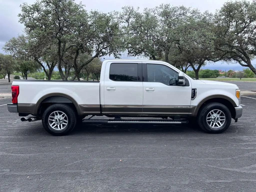 Used 2017 Ford F250 Lariat w/ Lariat Value Package RWD image 8