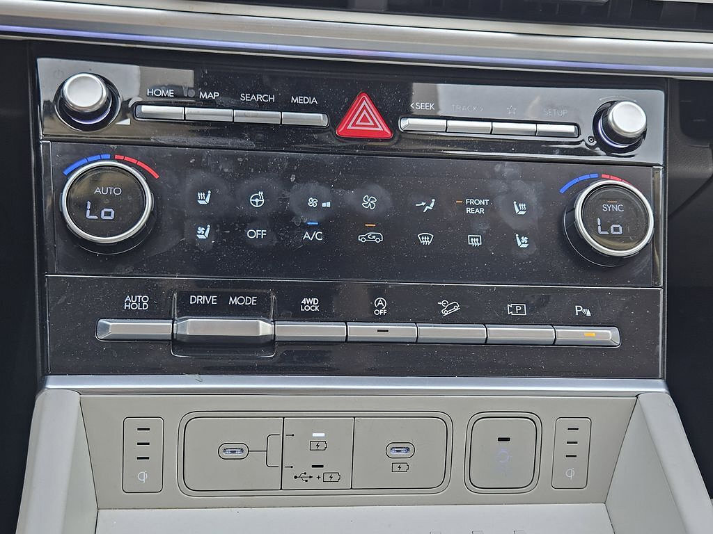 Certified 2025 Hyundai Santa Fe Calligraphy AWD/4WD image 15