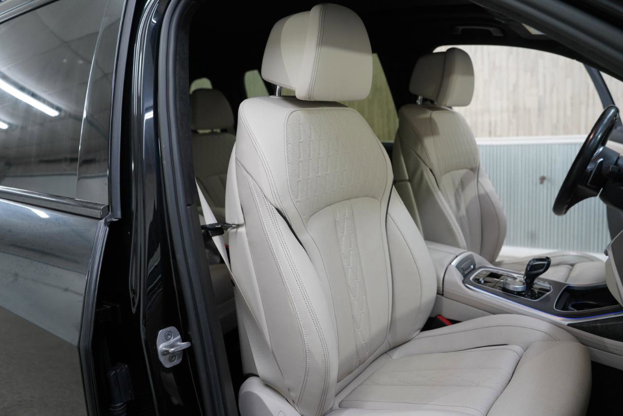 Used 2022 BMW X7 M50i w/ Dynamic Handling Package image 29