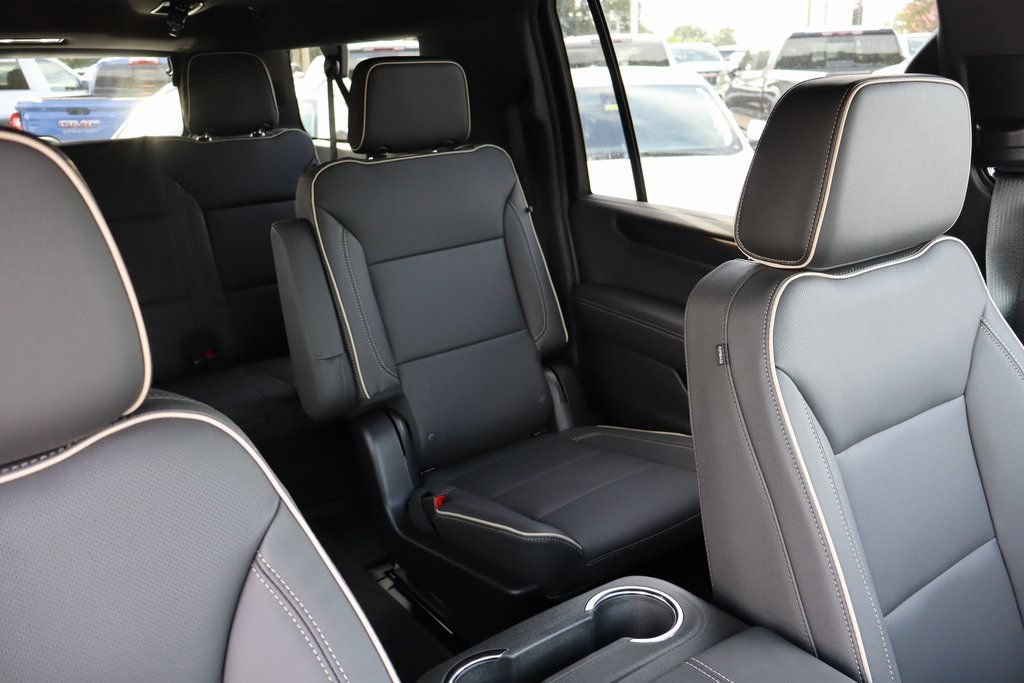 New 2025 GMC Yukon XL Elevation AWD/4WD image 28