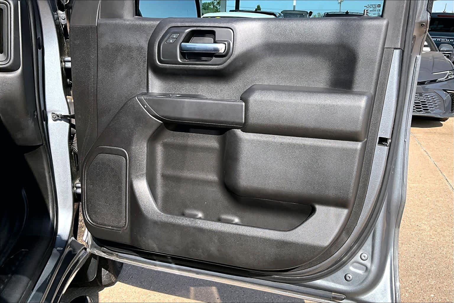 Used 2022 Chevrolet Silverado 1500 Custom w/ Safety Confidence Package AWD/4WD image 22
