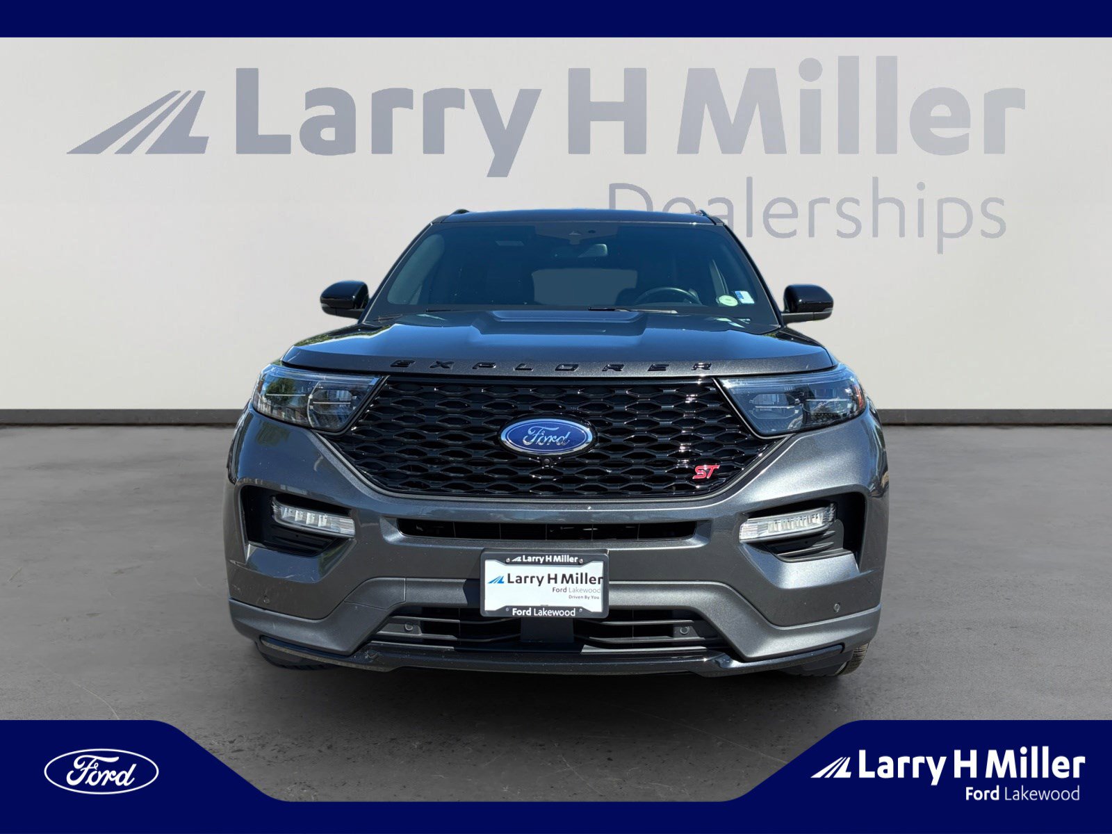 Used 2020 Ford Explorer ST w/ Premium Technology Package AWD/4WD image 8