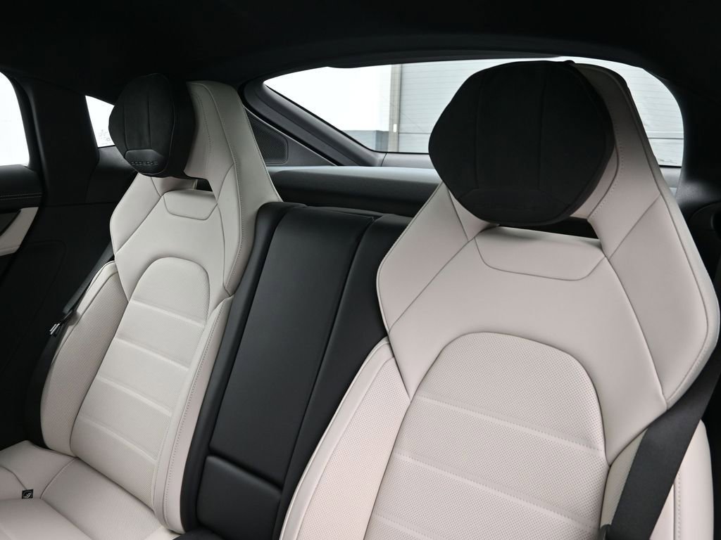 Used 2026 Porsche Panamera 4 image 6