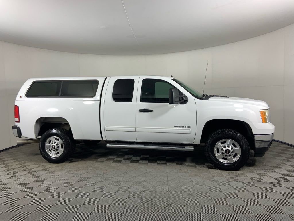 Used 2013 GMC Sierra 2500 SLE w/ SLE Preferred Package image 2