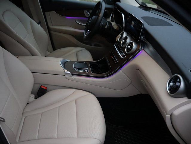 Used 2020 Mercedes-Benz GLC 300 4MATIC w/ Premium Package image 13