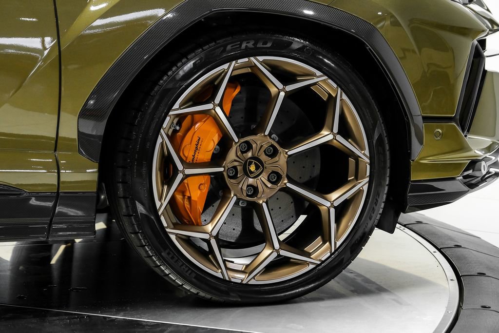 Used 2023 Lamborghini Urus Performante AWD/4WD image 74