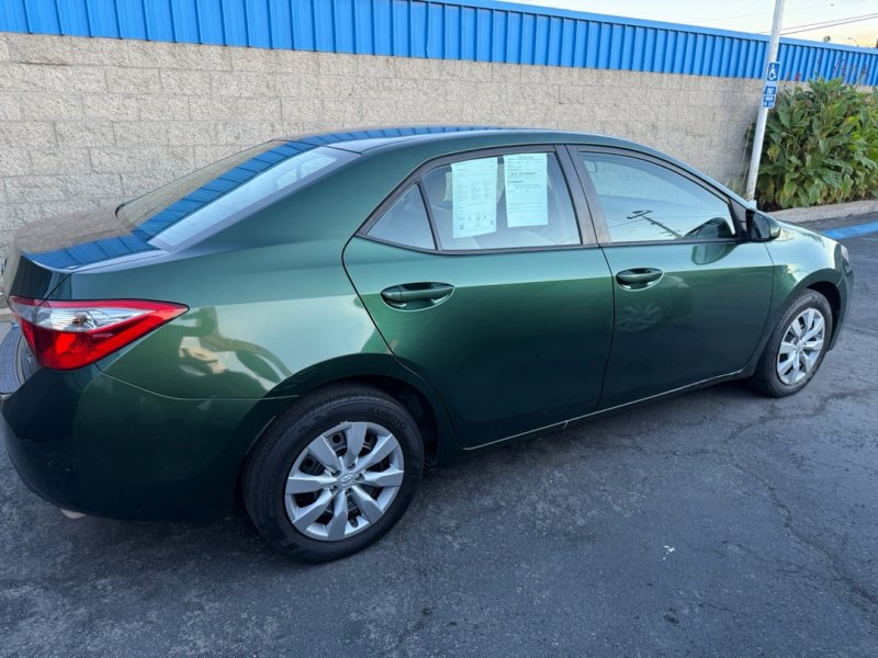 Used 2015 Toyota Corolla LE image 7