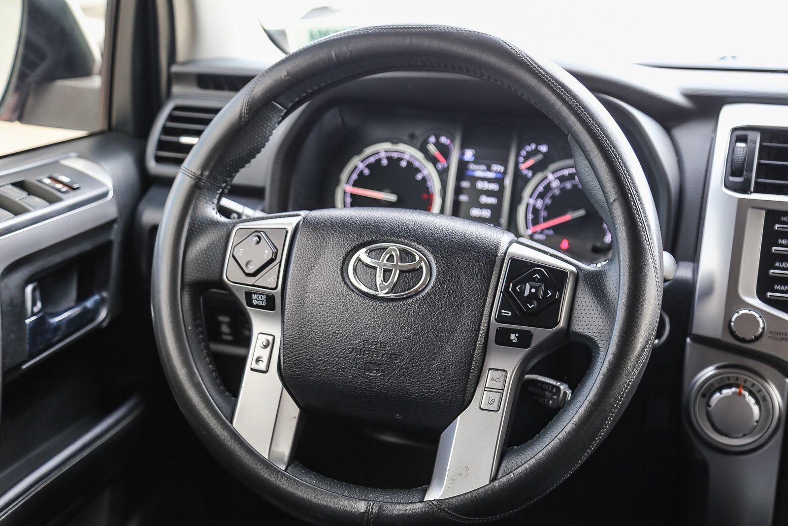 Certified 2022 Toyota 4Runner TRD Sport w/ Technology Package AWD/4WD image 16