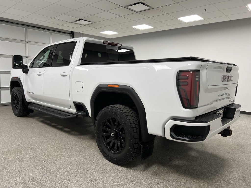 Used 2024 GMC Sierra 2500 AT4 w/ Technology Package image 9