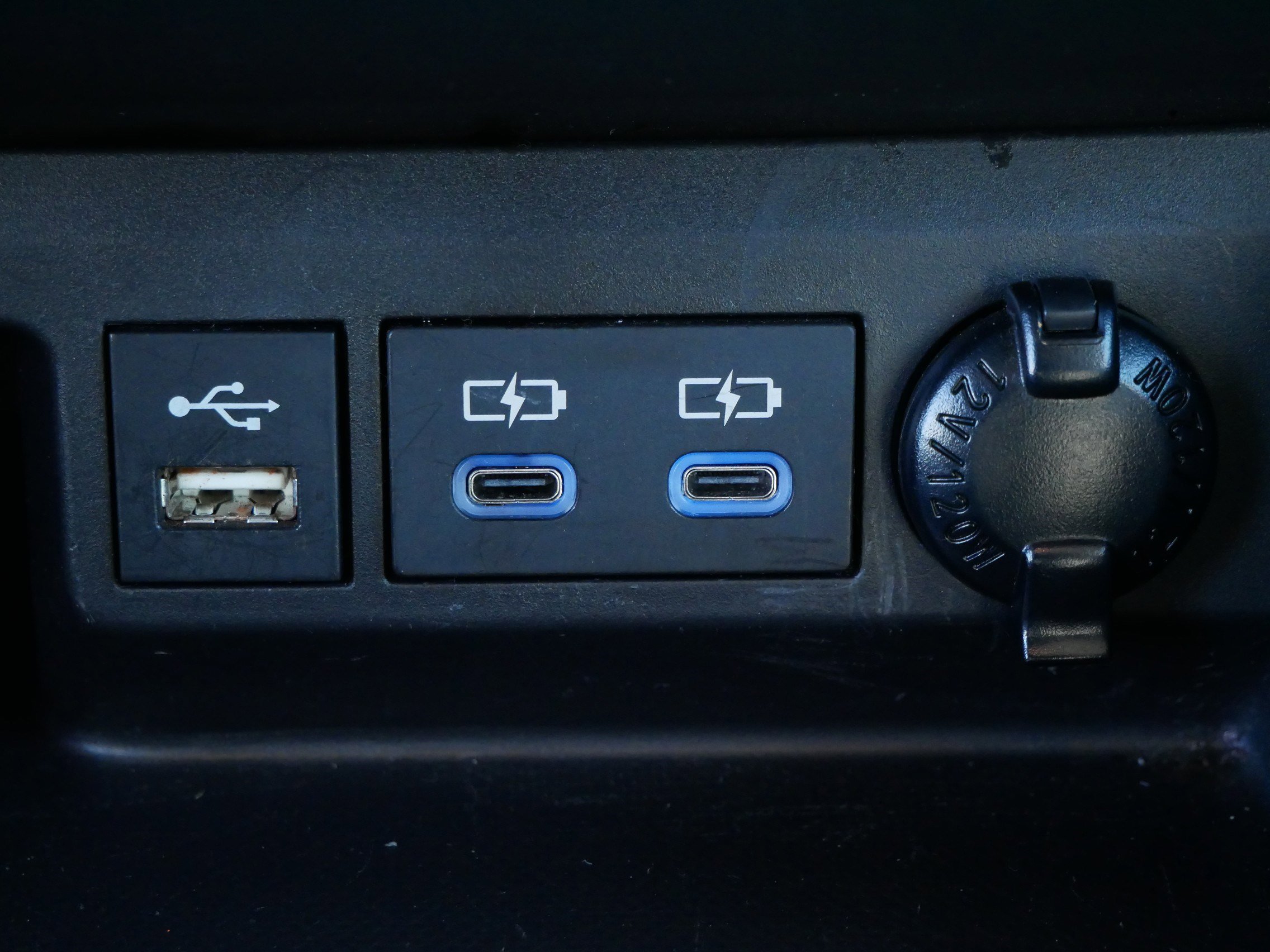 Used 2022 Toyota Highlander XLE image 38