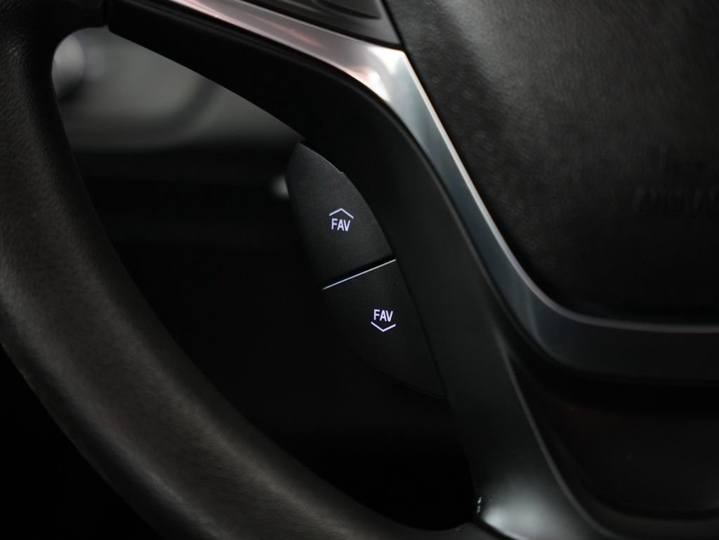 Used 2018 Chevrolet Volt LT FWD image 14