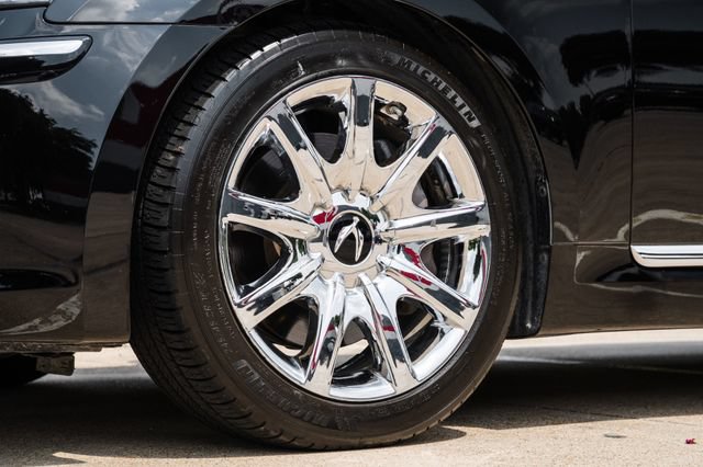 Used 2012 Hyundai Equus Signature RWD image 36