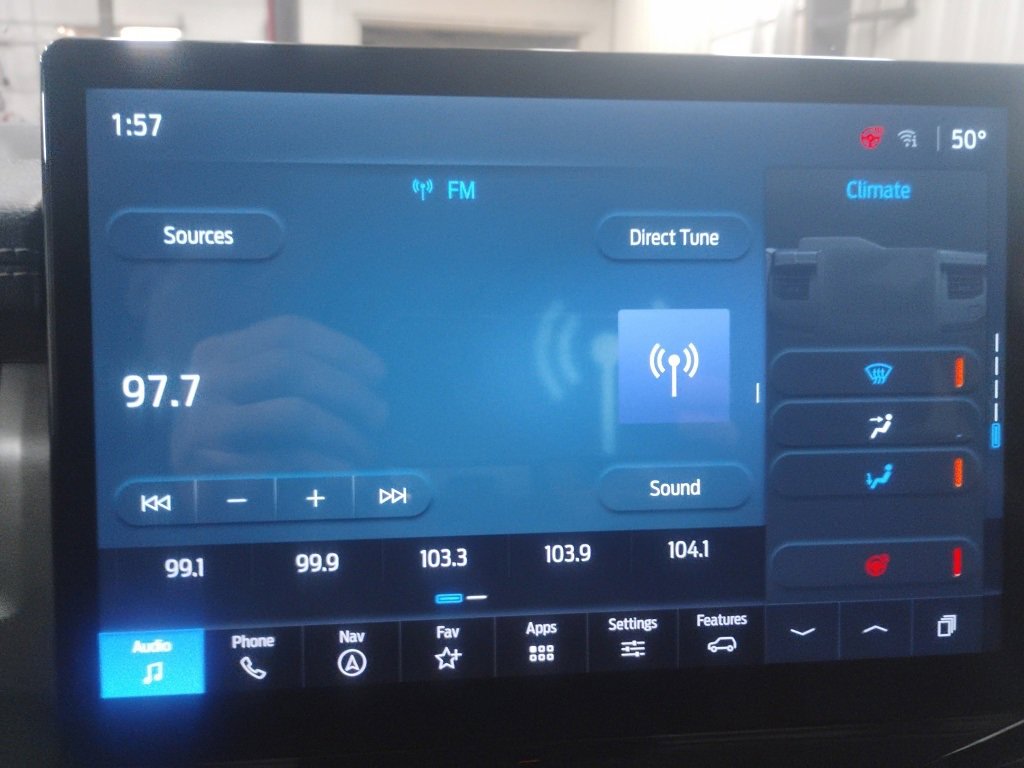 Certified 2023 Ford Expedition XLT image 11