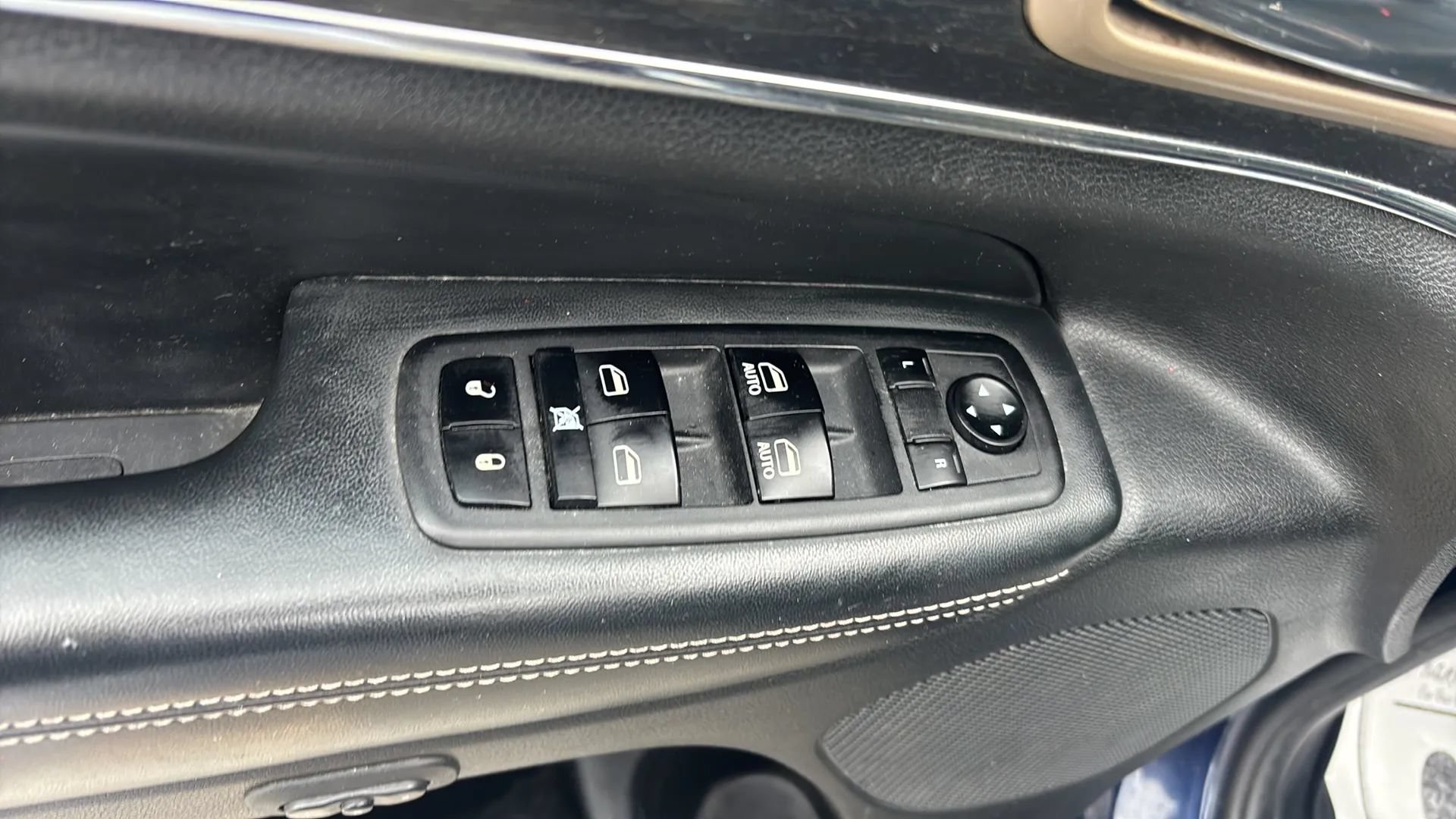 Used 2014 Jeep Grand Cherokee Limited AWD/4WD image 20