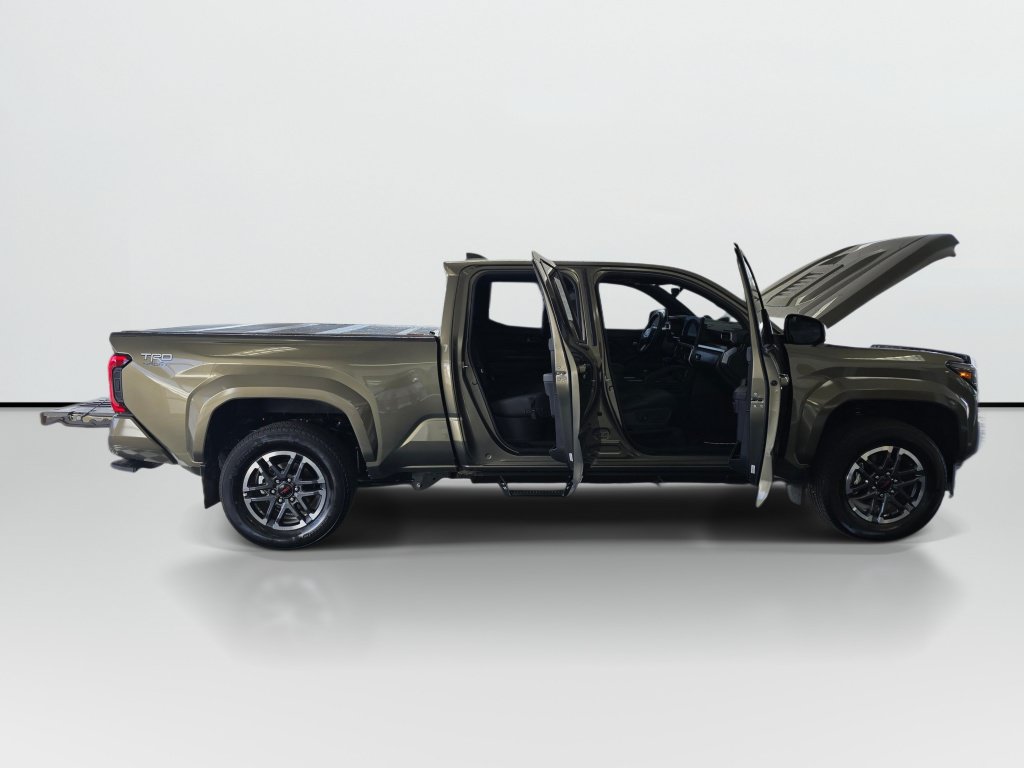 Certified 2024 Toyota Tacoma TRD Sport w/ TRD Sport Premium Package AWD/4WD image 9