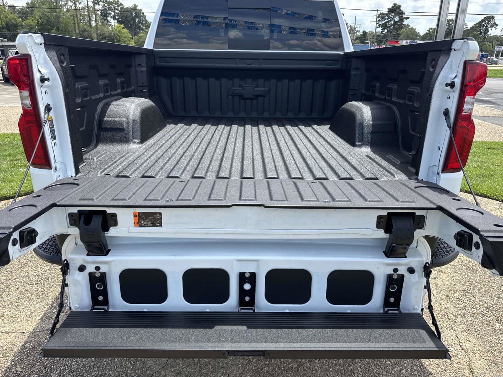 New 2026 Chevrolet Silverado 1500 LT Trail Boss w/ LT Trail Boss Premium Package AWD/4WD image 7