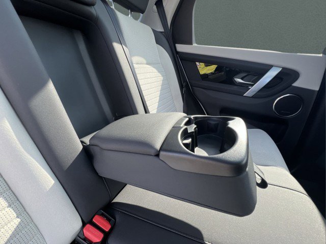 Certified 2024 Land Rover Discovery Sport S image 19