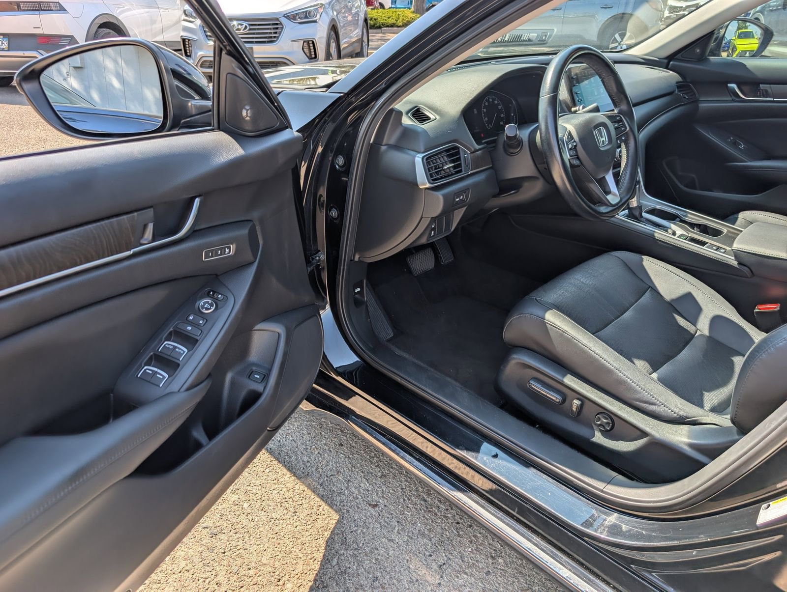 Used 2020 Honda Accord EX-L image 23