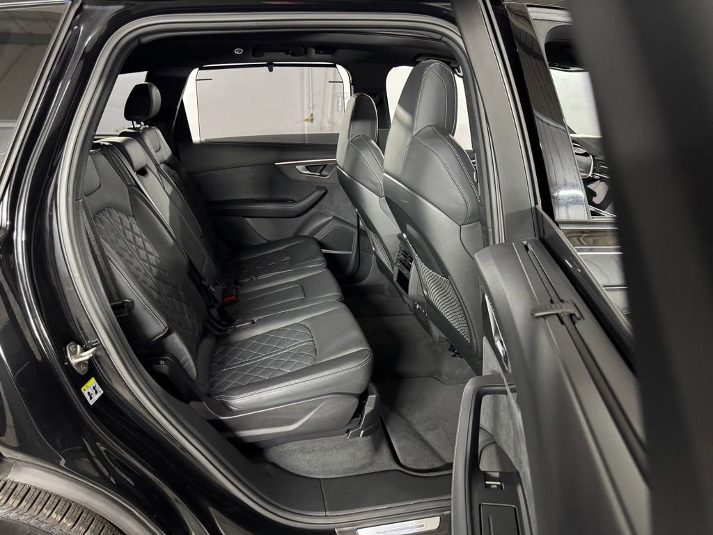Used 2023 Audi SQ7 Prestige image 53