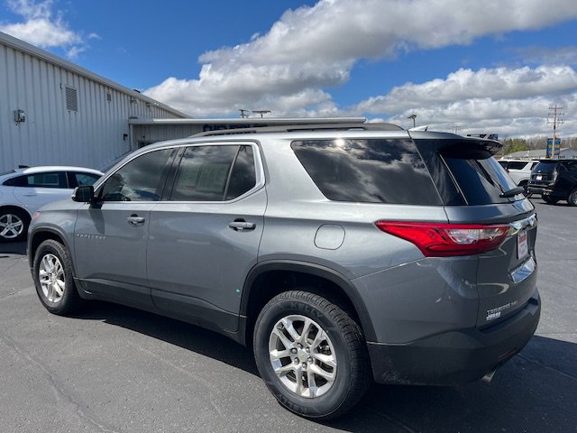 Used 2021 Chevrolet Traverse LT AWD/4WD image 3