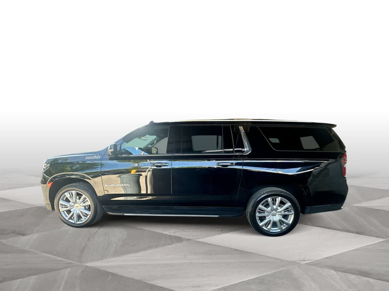 Used 2024 Chevrolet Suburban High Country AWD/4WD image 5