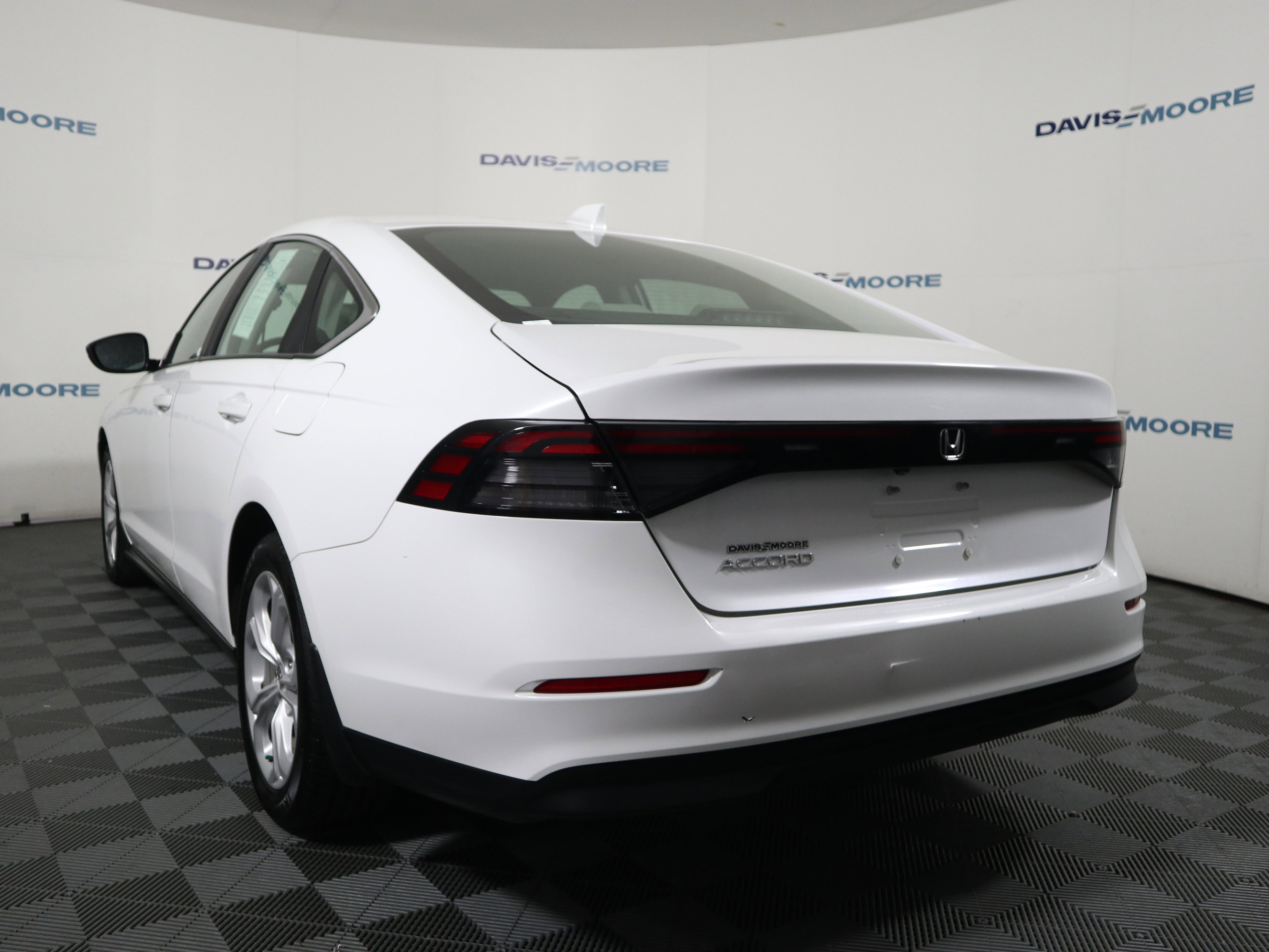 Used 2024 Honda Accord LX image 9