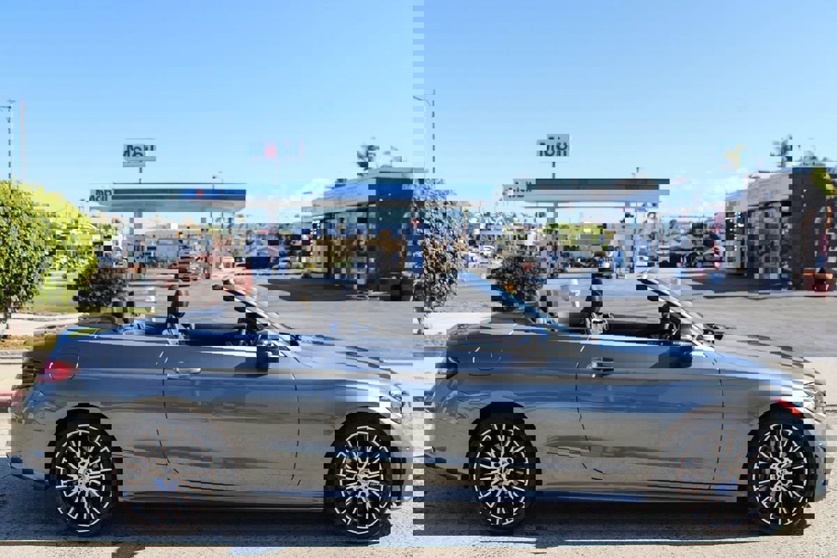 Used 2021 Mercedes-Benz C 300 Cabriolet w/ AMG Line image 7