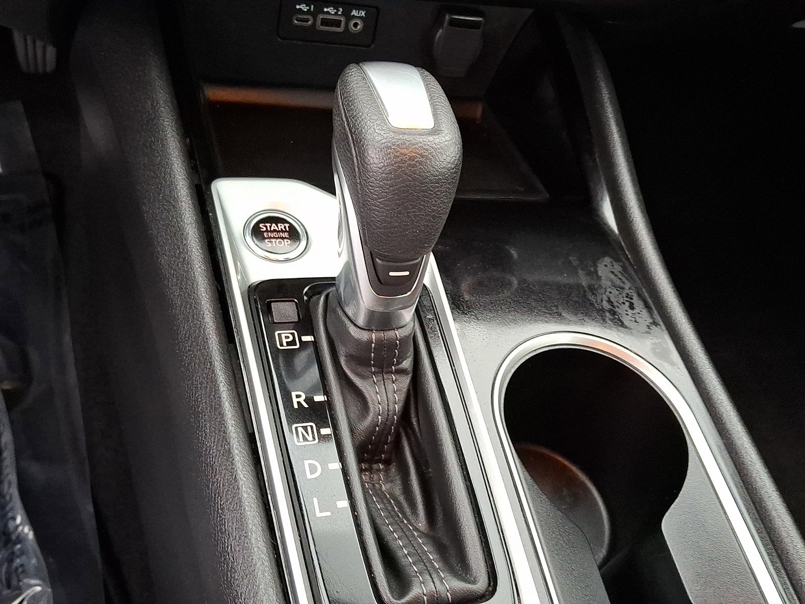 Used 2024 Nissan Altima 2.5 SV image 14