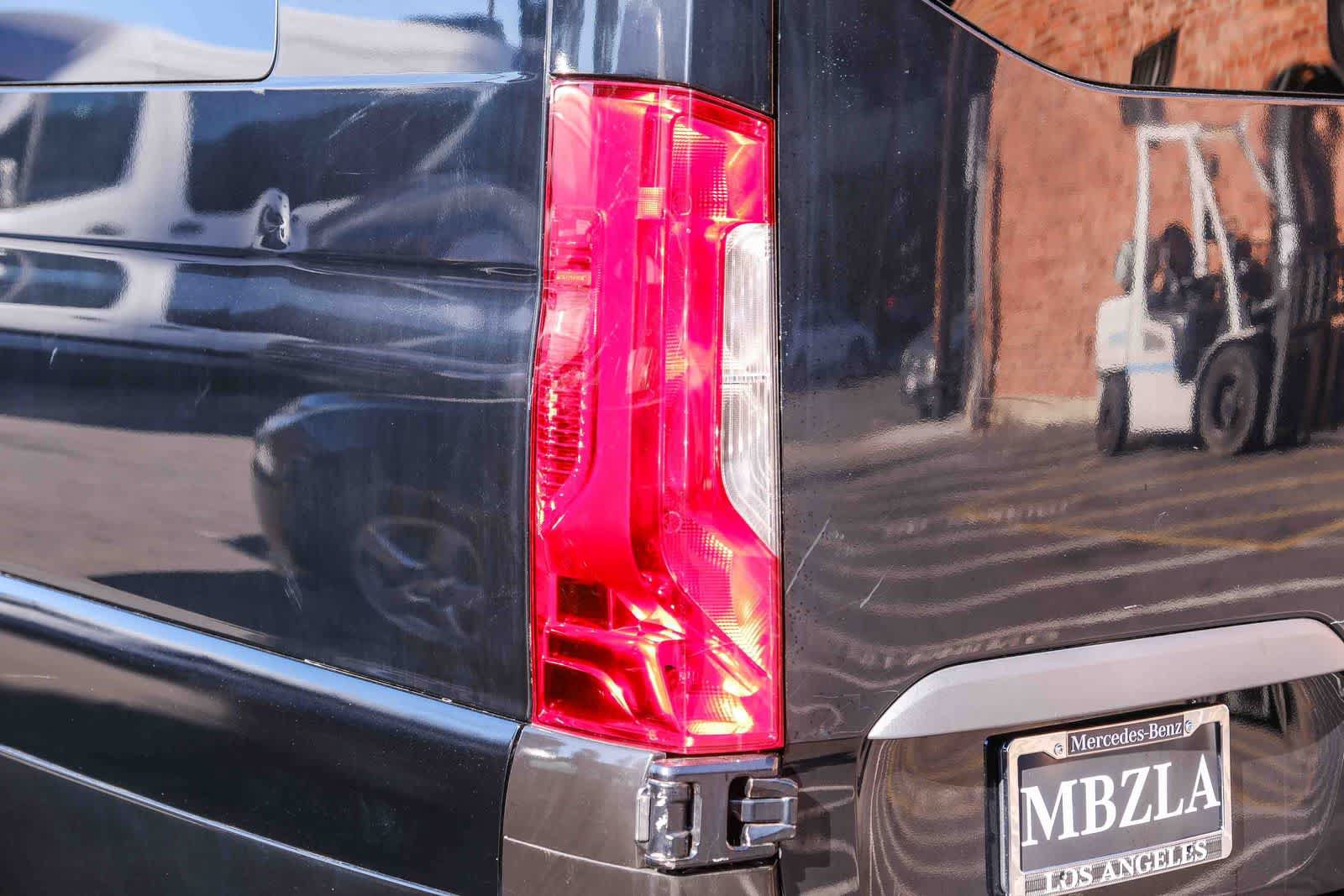 Used 2020 Mercedes-Benz Sprinter 3500 w/ Windows All Around Package image 10