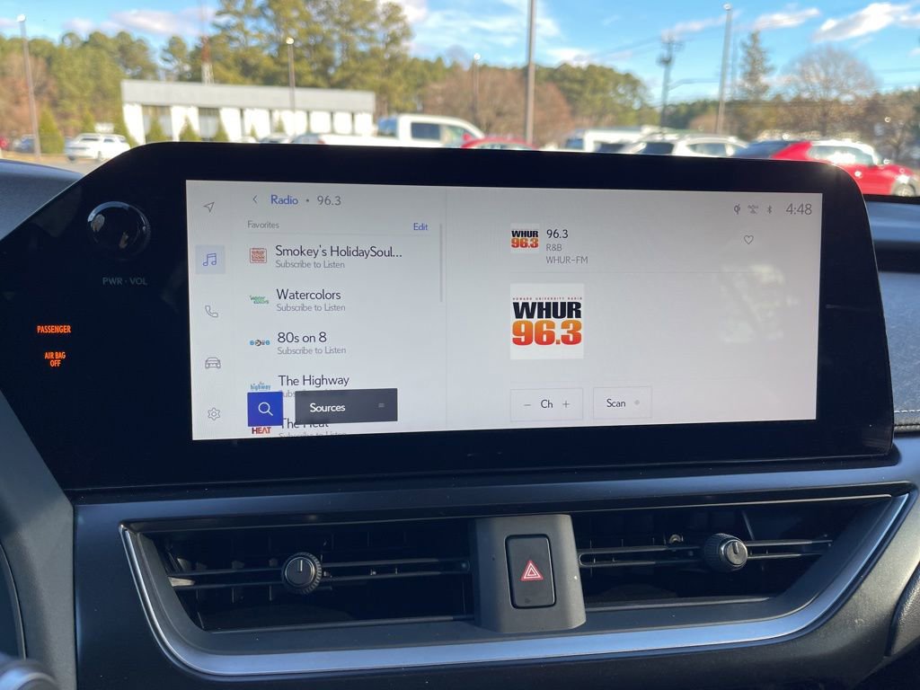 Used 2025 Lexus UX 300h AWD image 10