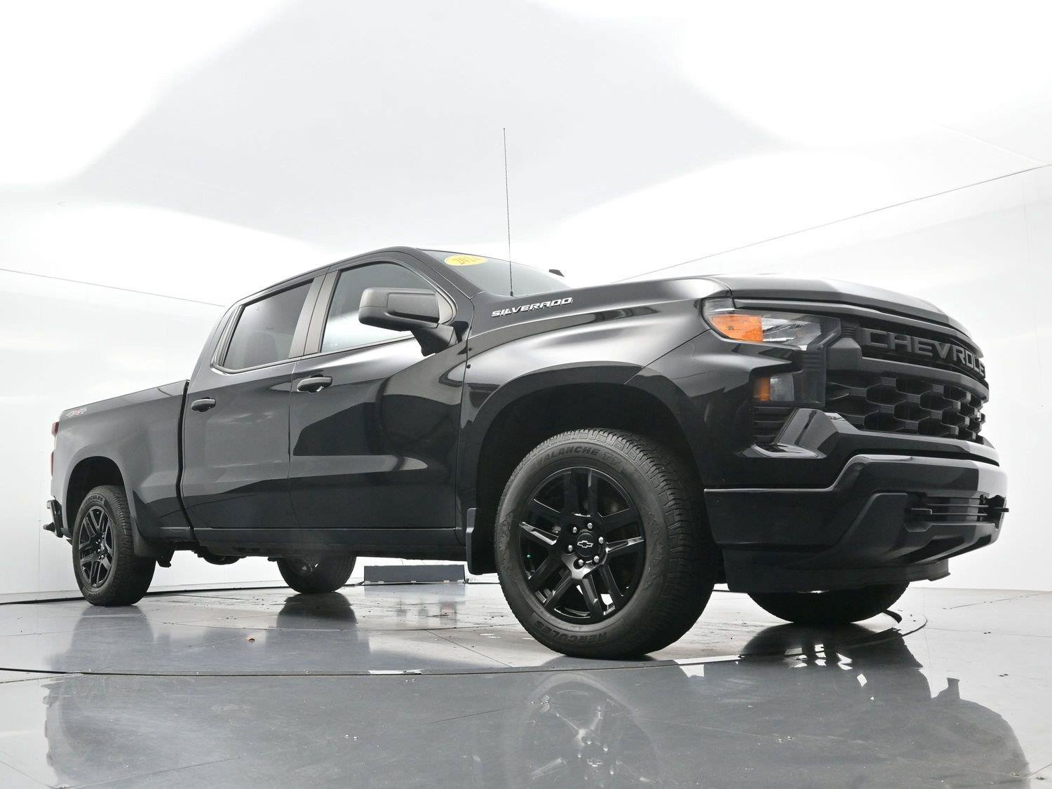Used 2024 Chevrolet Silverado 1500 Custom AWD/4WD image 42