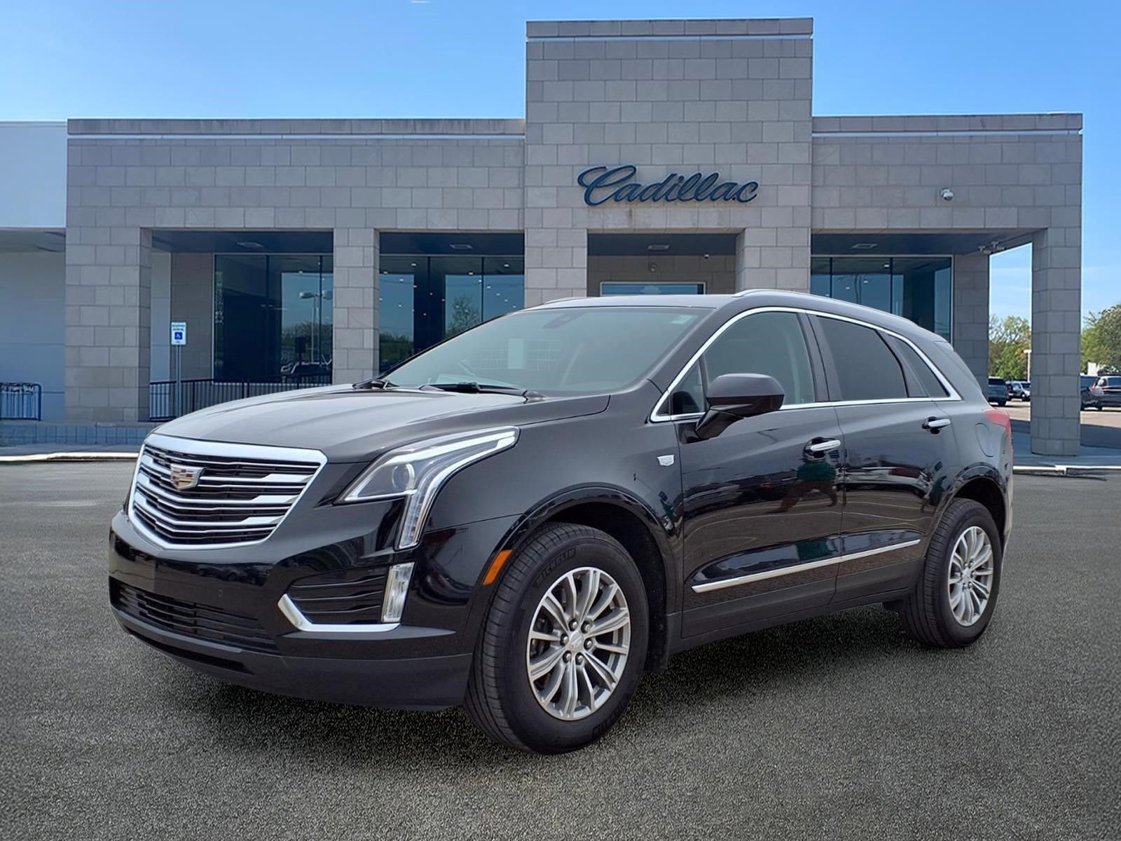 Used 2019 Cadillac XT5 Luxury AWD/4WD image 1